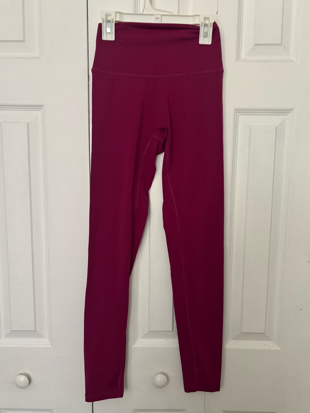 NVGTN High-Waisted Magenta Performance Leggings